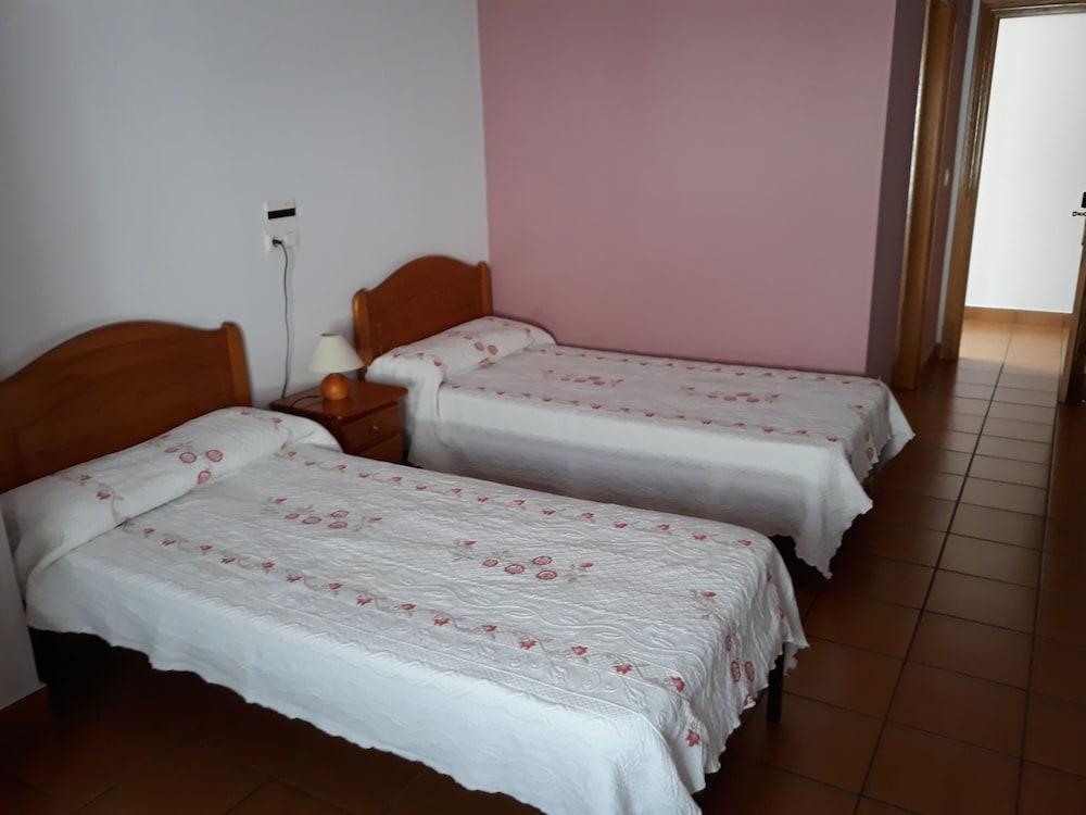Hostal Ardoi Zizur Mayor Exteriér fotografie